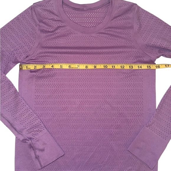 Lululemon Swiftly Breathe Long Sleeve
Shirt Wisteria Purple Measures Like 6 - Picture 6 of 7